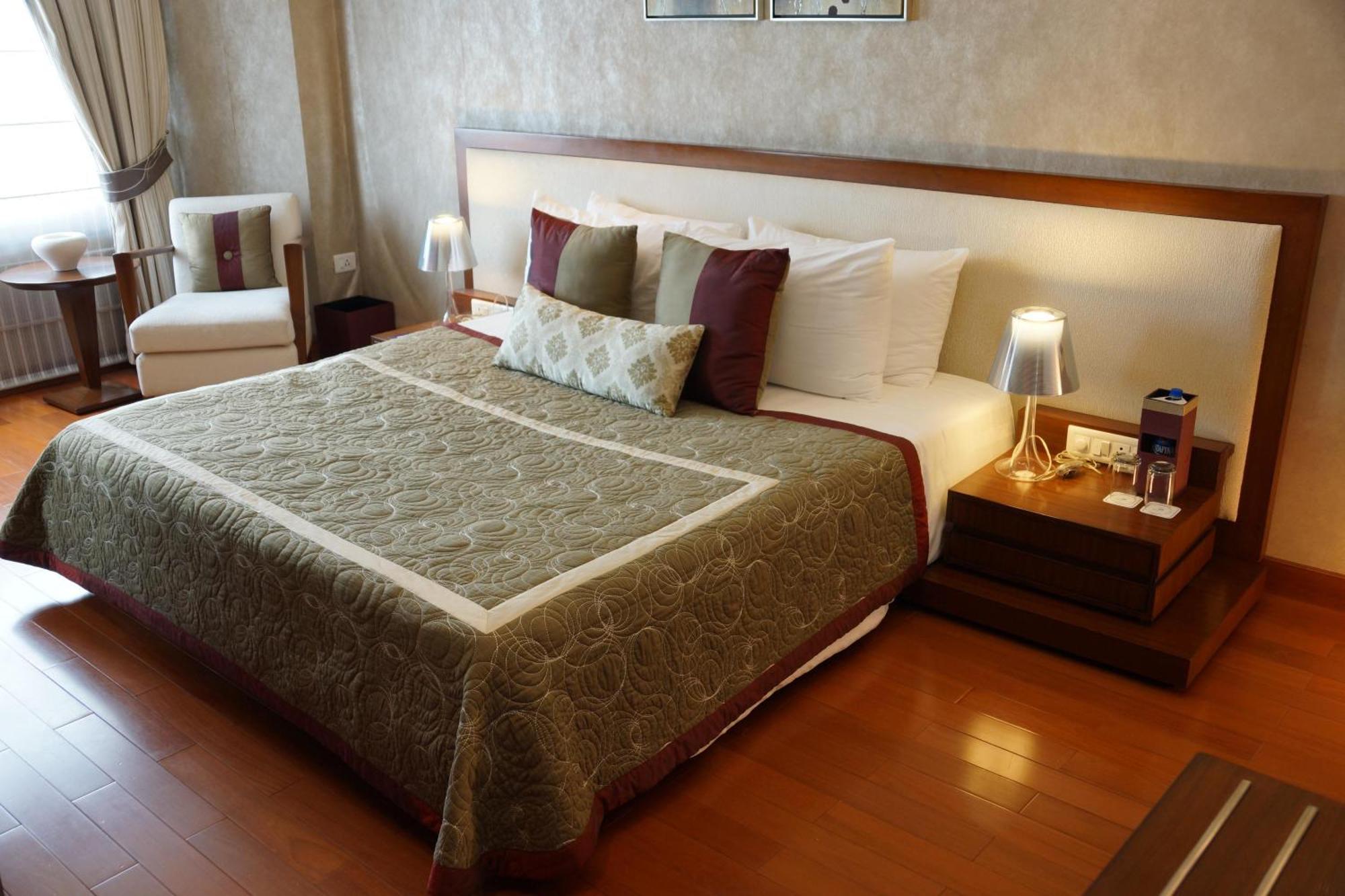 Jaypee Vasant Continental